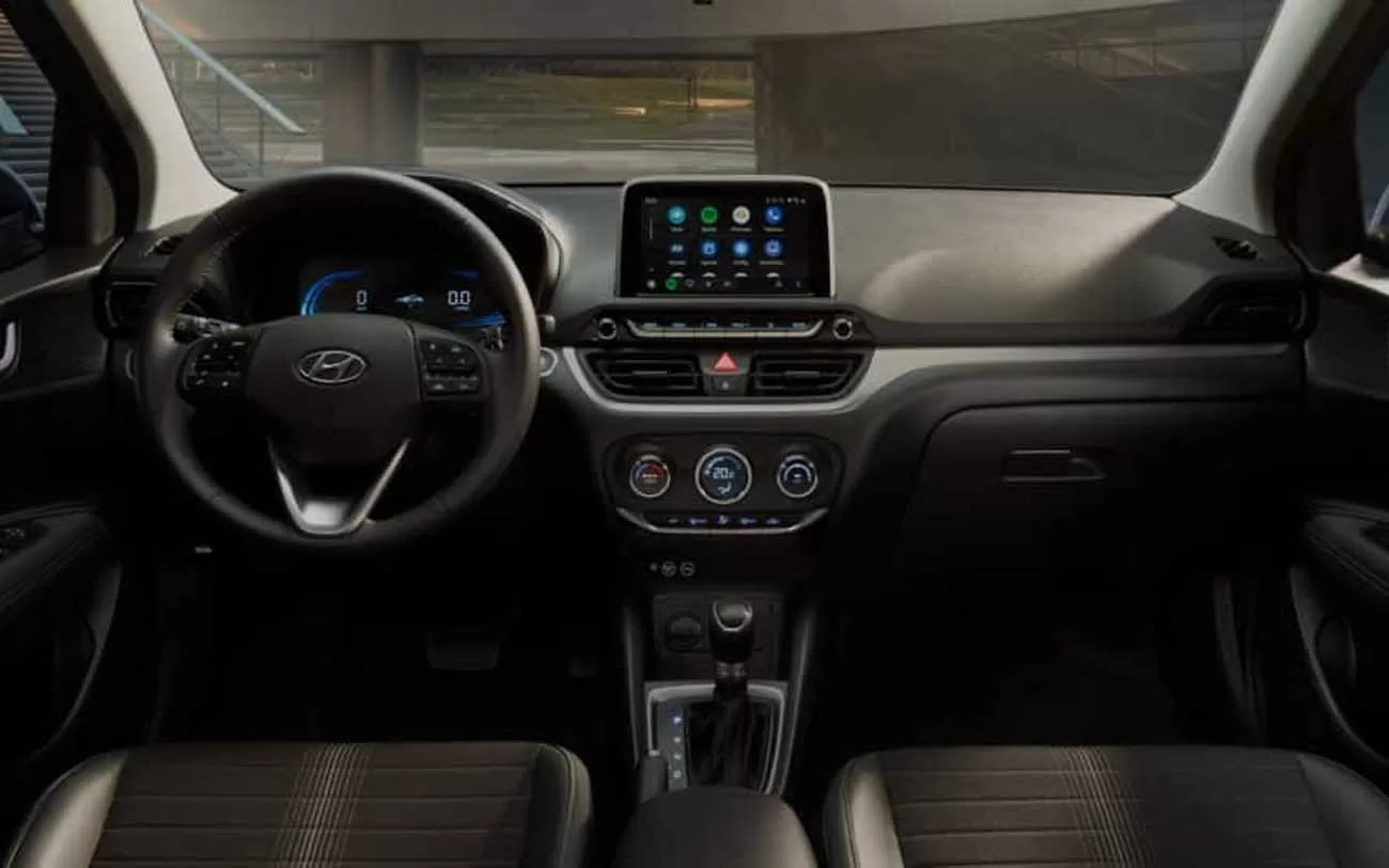 Com tecnologias avançadas de assistência ao motorista e um pacote completo de equipamentos, o Hyundai HB20 2025 proporciona uma experiência de condução segura e confortável, ideal para uso urbano e viagens.